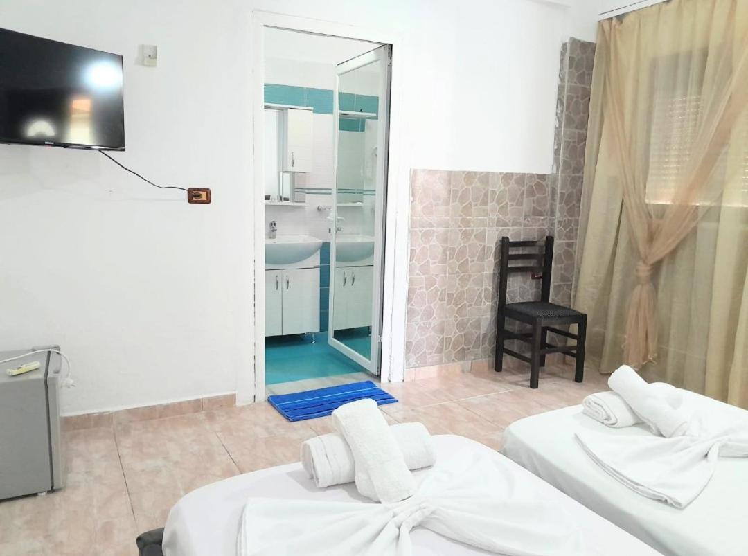 Blue Hotel Ksamil Ruang foto