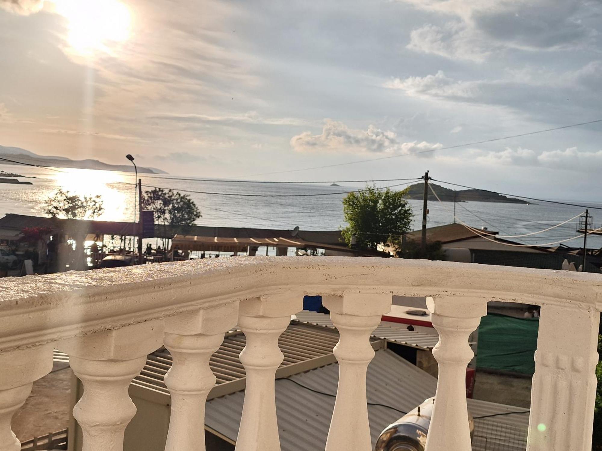 Blue Hotel Ksamil Bagian luar foto